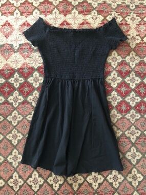 Hollister Smocked Jersey Off Shoulder Summer Dress Black sz M